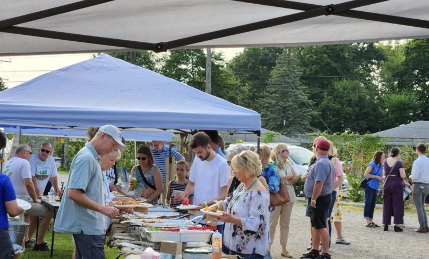 Buffet catering dishes served fresh